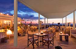 A Bahama Bioclimatic Pergola